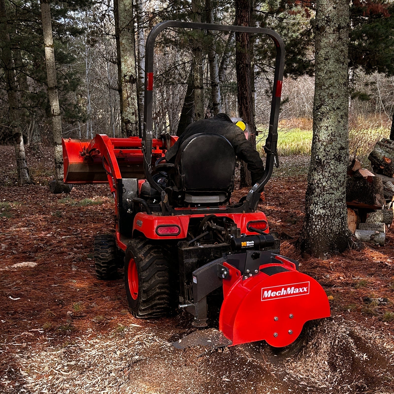 3-Point PTO Stump Grinder with 34 Carbide Teeth (PTO Shaft Included with Slip Clutch),  for 15-45HP Tractor,  SG24